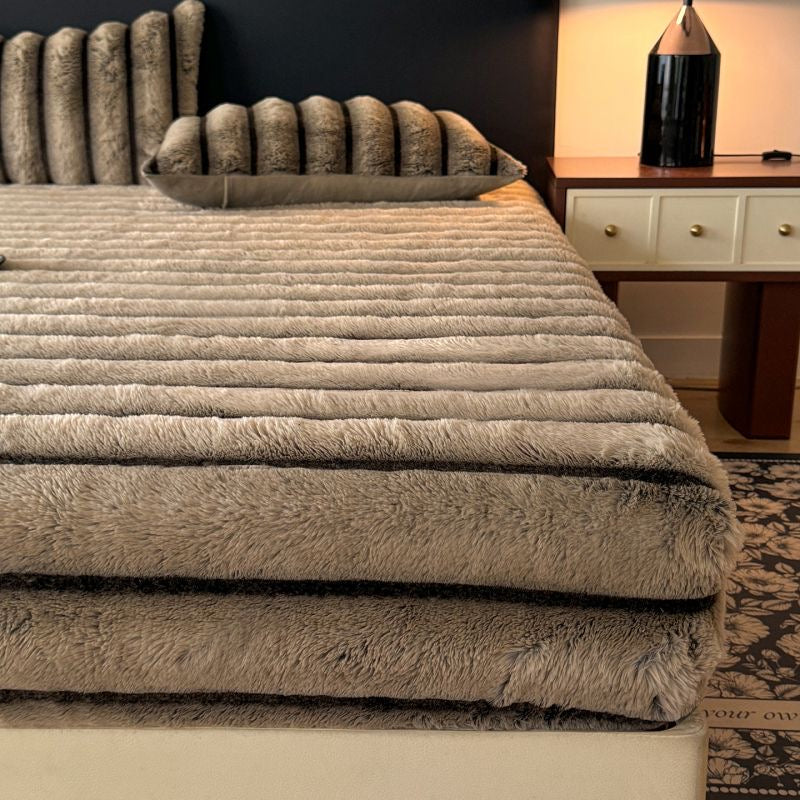 Classic Luxury Soft Faux Rabbit Fur Striped Mattress Cover Bed Sheet Set