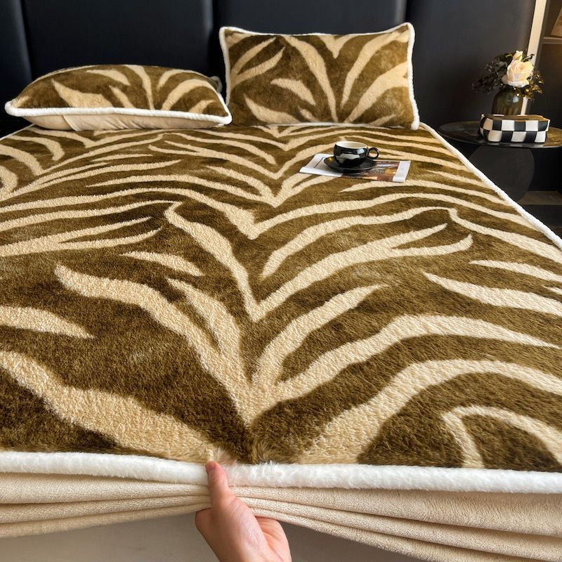 Cozy Faux Rabbit Velvet Deep Pocket Plush Fitted Bed Sheet Set