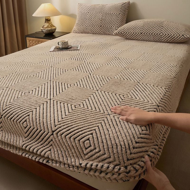 Ultra-Soft Milk Velvet Thick Plush Coral Fleece Fitted Bed Sheet