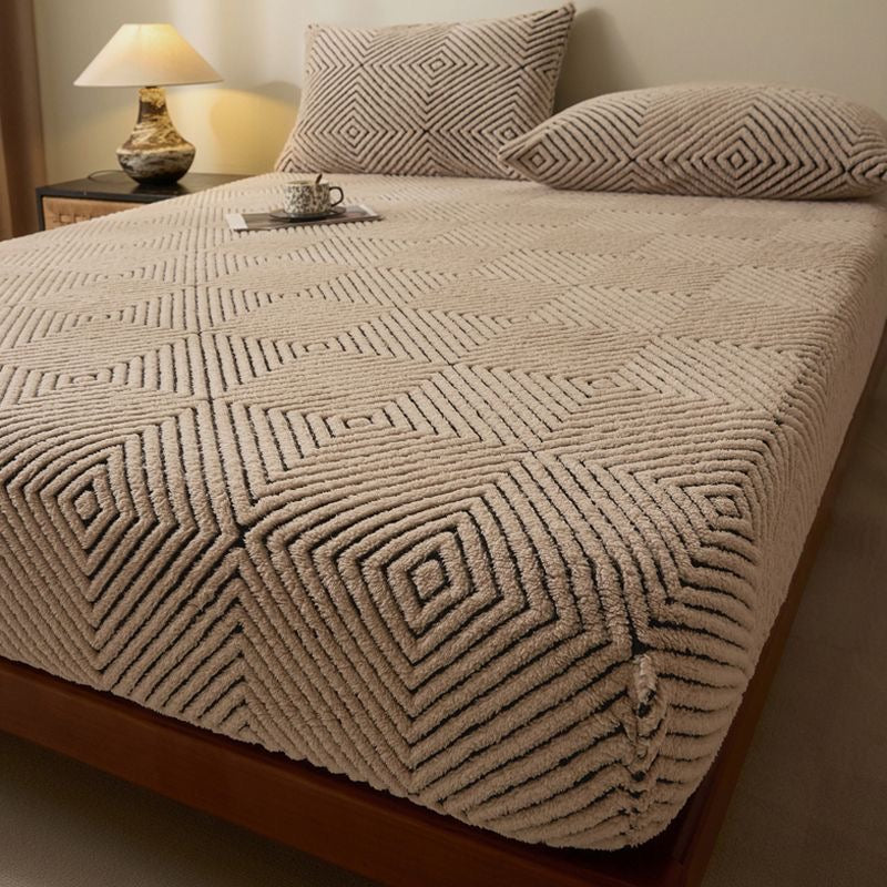 Ultra-Soft Milk Velvet Thick Plush Coral Fleece Fitted Bed Sheet