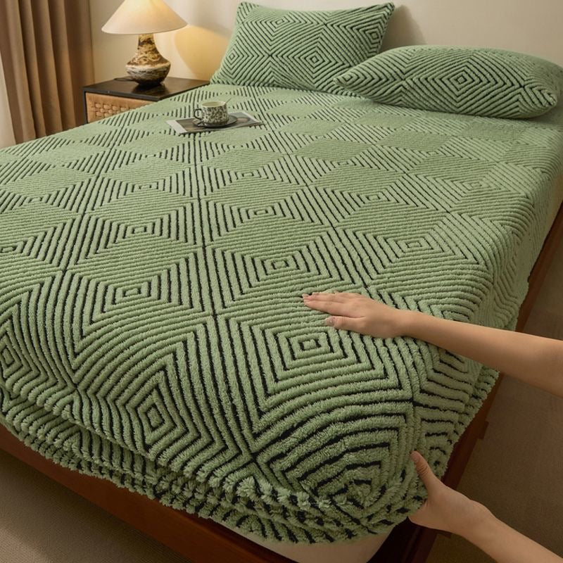 Ultra-Soft Milk Velvet Thick Plush Coral Fleece Fitted Bed Sheet