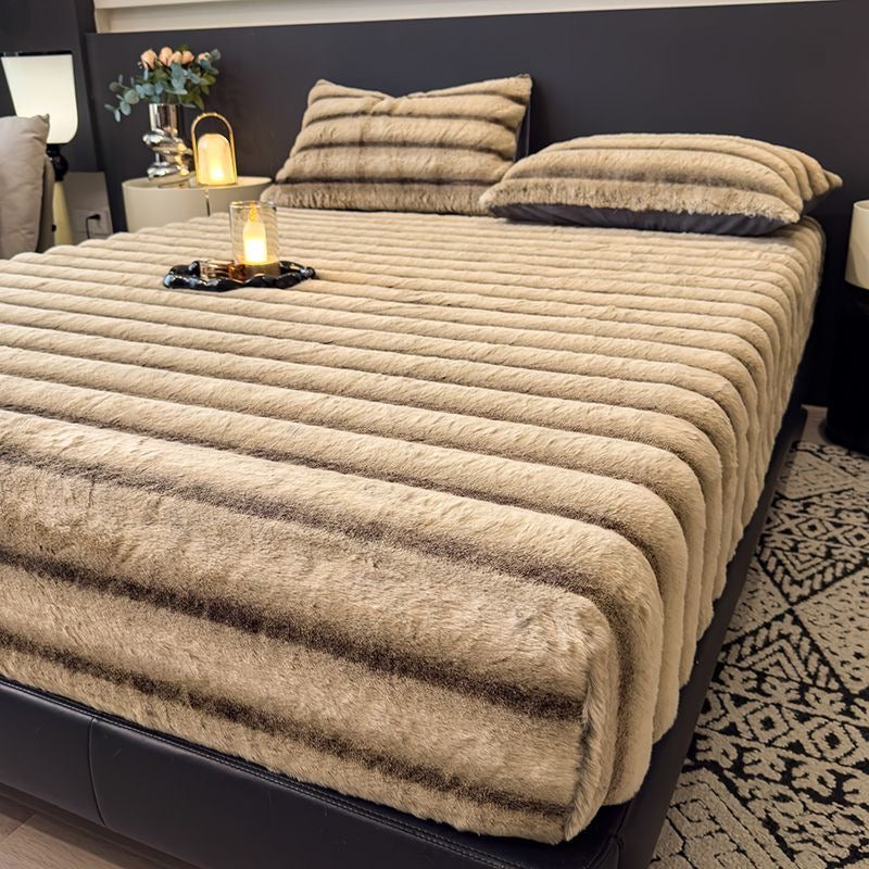 3 Pieces Luxury Faux Rabbit Fur Thick Plush Fluffy Fitted Bed Sheet Cover Set