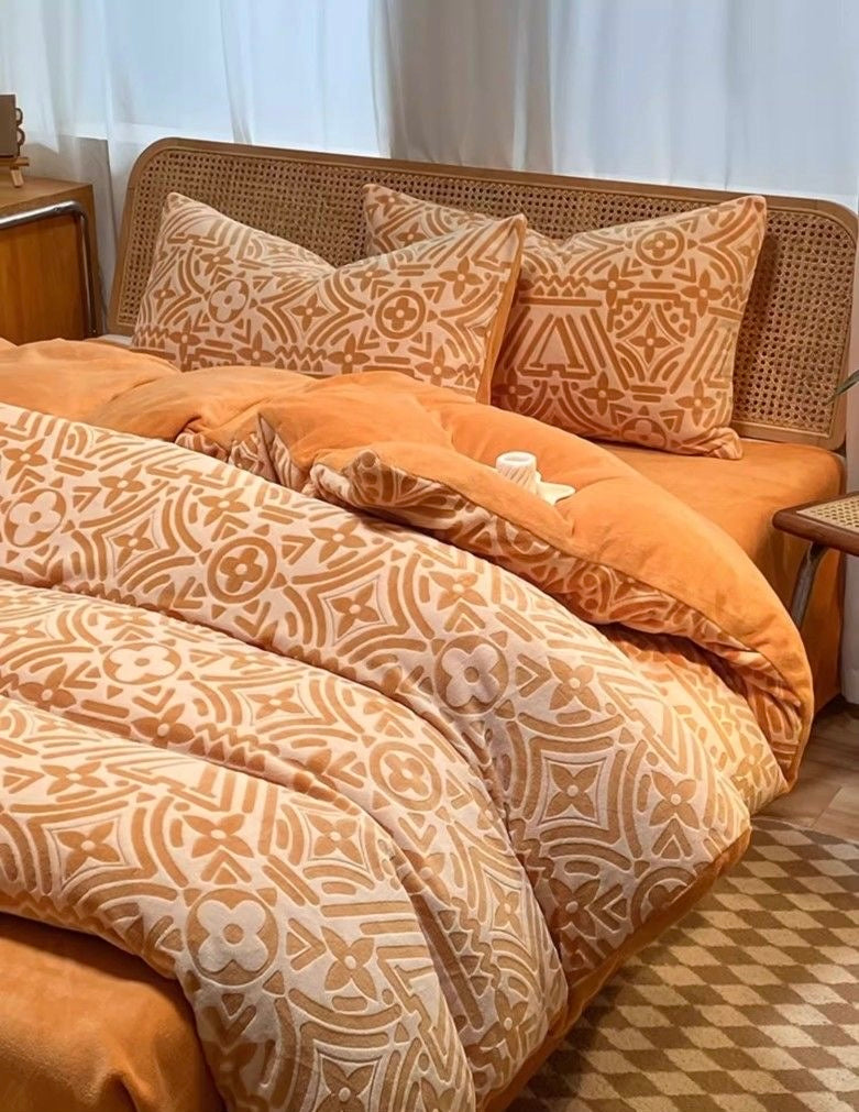 Luxury Embossed Ultra Warm Plush Fleece Double-Sided Milk Velvet Bedding Set