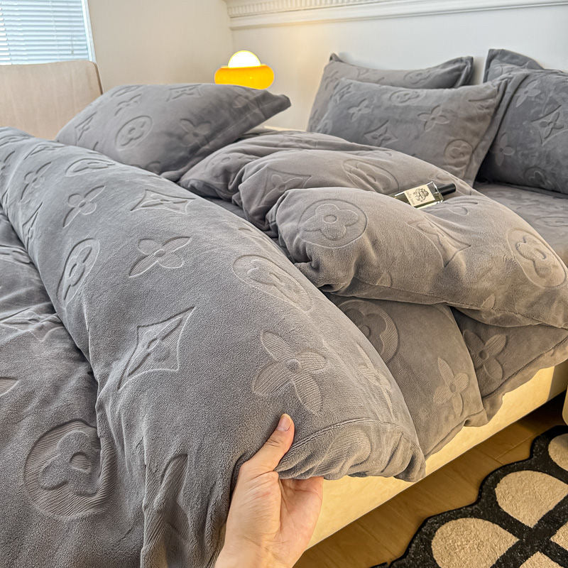 Luxury Fashion Milk Velvet Thick Plush Flannel Bedding Set