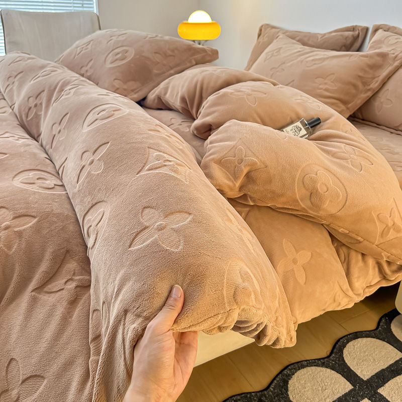Luxury Fashion Milk Velvet Thick Plush Flannel Bedding Set