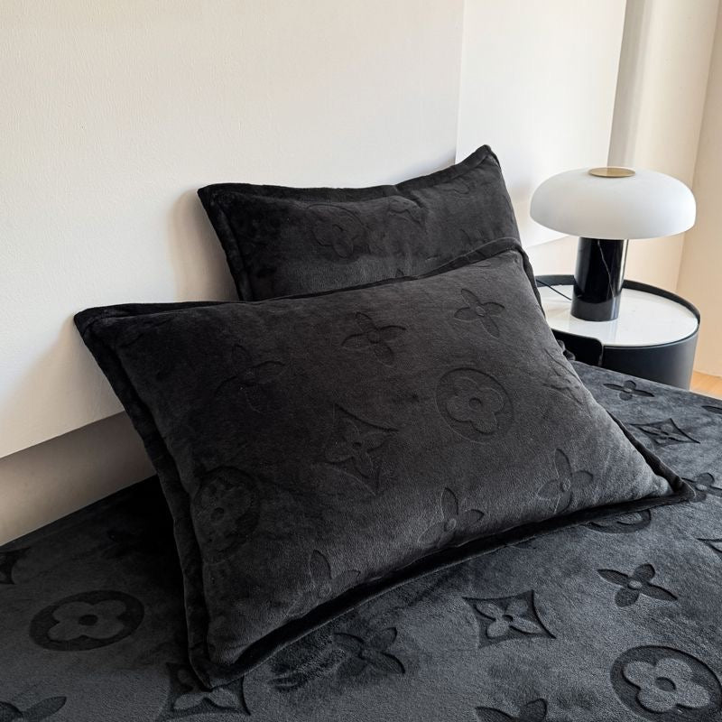 Luxury Fuzzy Fleece Velvet Fitted Bed Sheet Cover Set