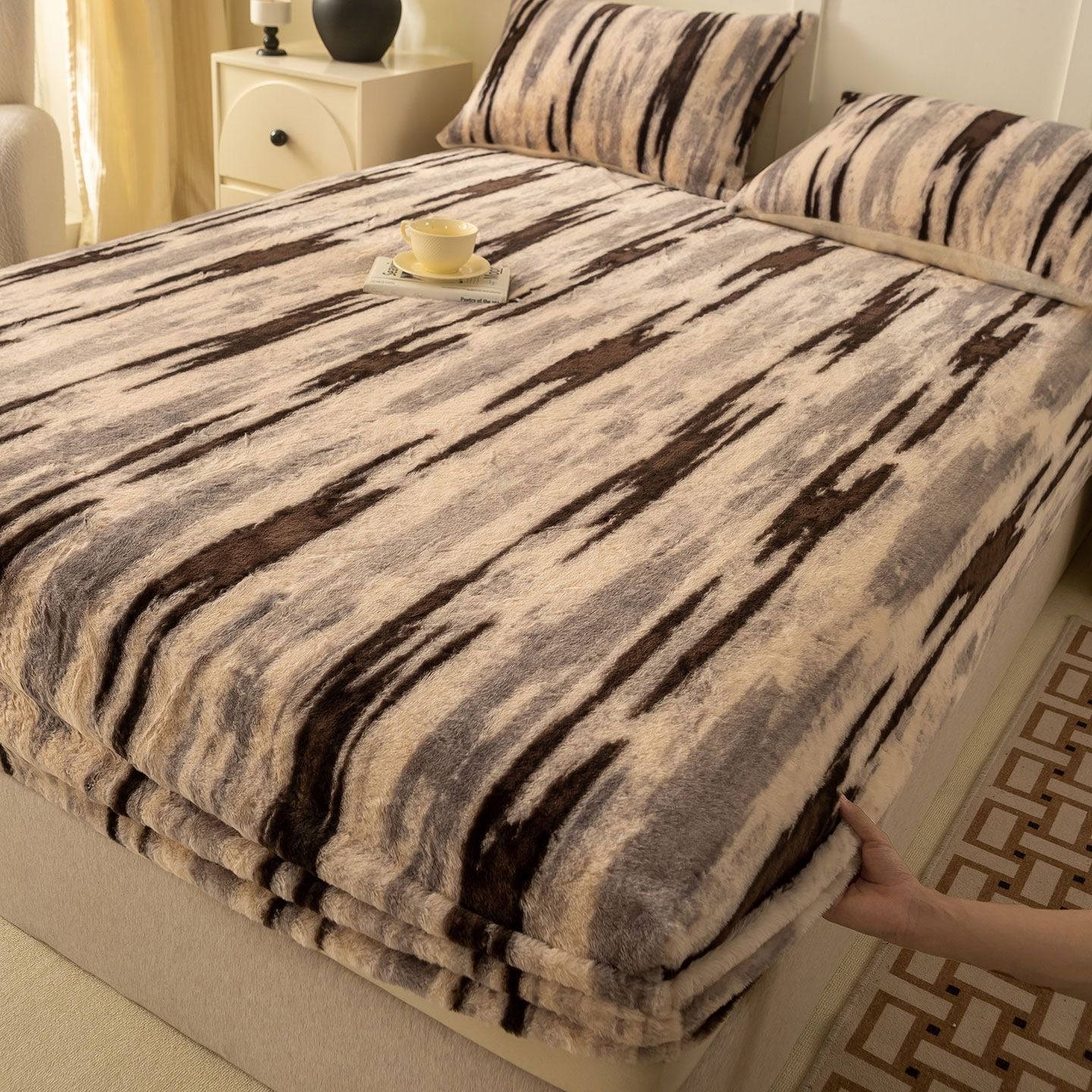 3 Pieces Faux Fur Flannel Warm Plush Shaggy Fitted Bed Sheet Set